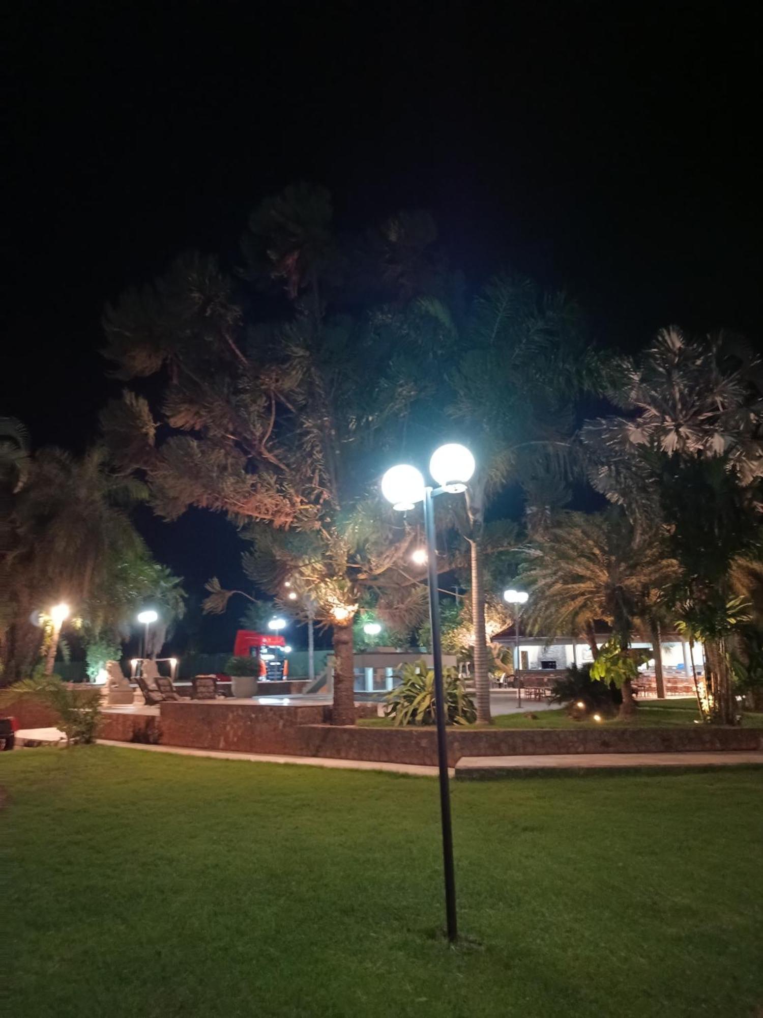 Parque Das Arvores Hospedagem E Eventos Barretos Exterior foto